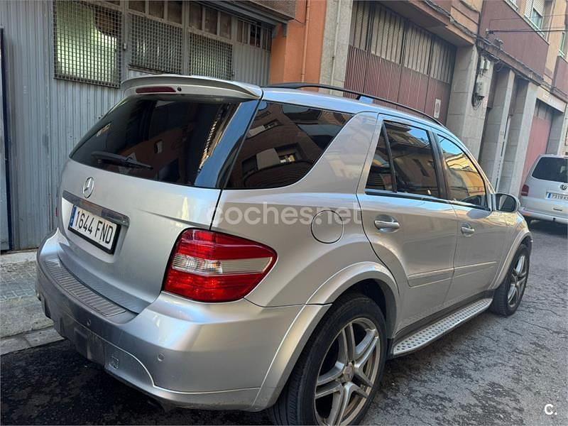 Usado Mercedes ML320 224 CV (164 kW) 2007 Gris / plata SUV