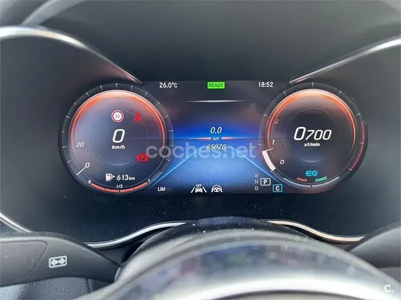 Usado Mercedes GLC300 258 CV (189 kW) 2020 Gris / plata SUV