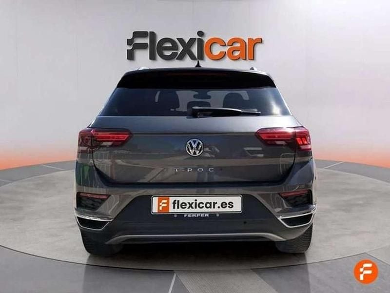 Usado VW T-Roc Advance 116 CV (85 kW) 2018 Azul SUV