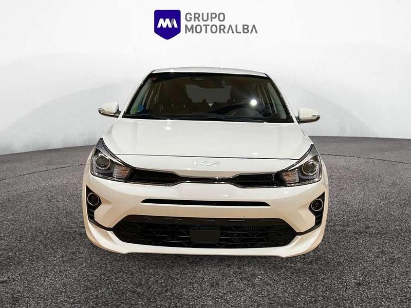 Usado Kia Rio 101 CV (74 kW) 2021 Blanco Utilitario