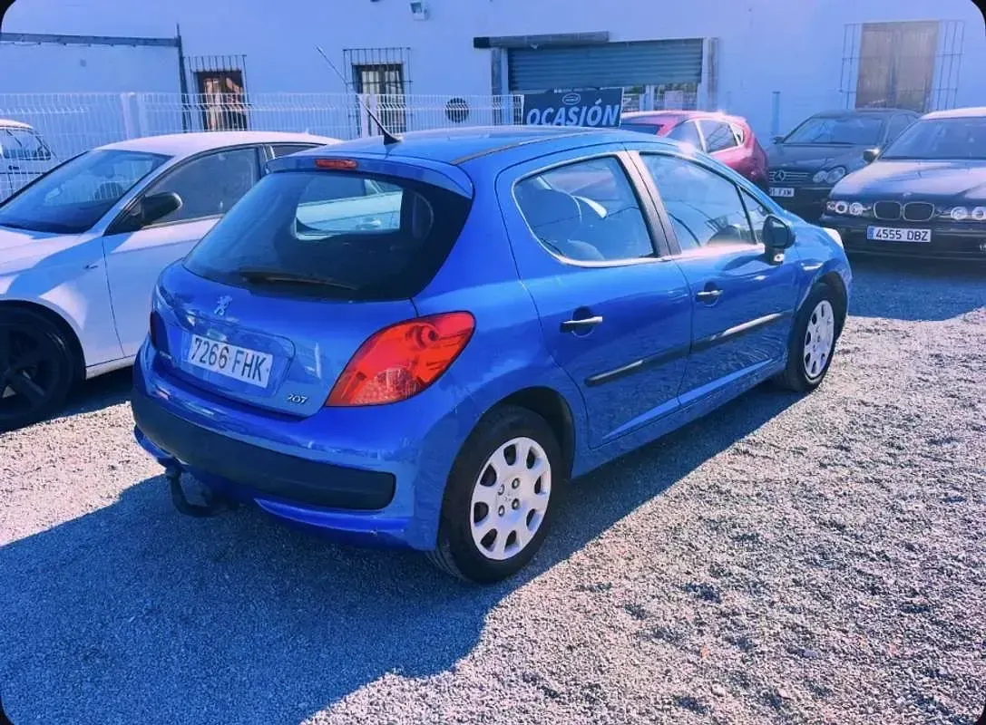 Usado Peugeot 207 69 CV (50 kW) 2007 Azul Utilitario