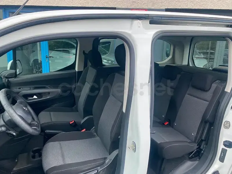 Usado Toyota Proace City City 102 CV (75 kW) 2021 Blanco Monovolumen