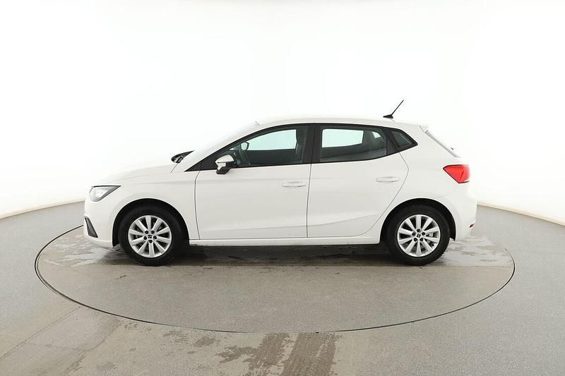 Usado Seat Ibiza Reference 80 CV (58 kW) 2021 Blanco Berlina