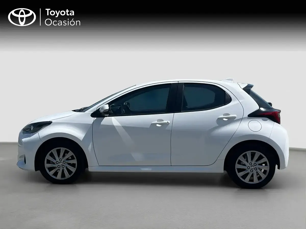Usado Toyota Yaris Active 116 CV (85 kW) 2023 Blanco Utilitario