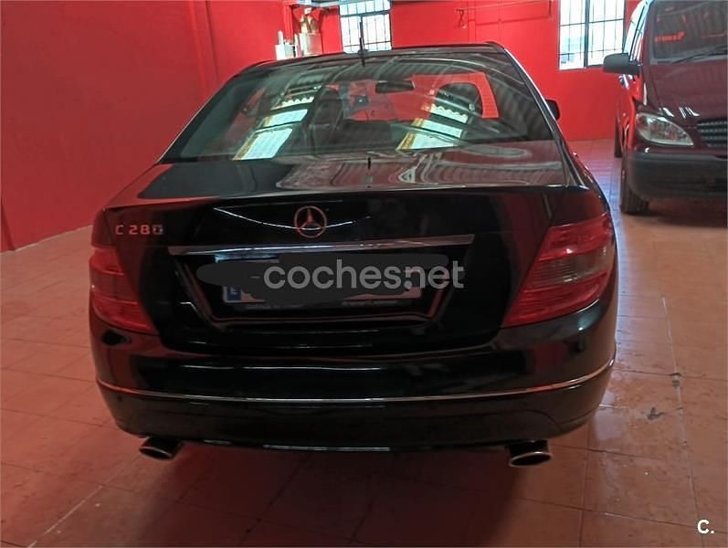 Usado Mercedes C280 Avantgarde 231 CV (169 kW) 2007 Negro Berlina