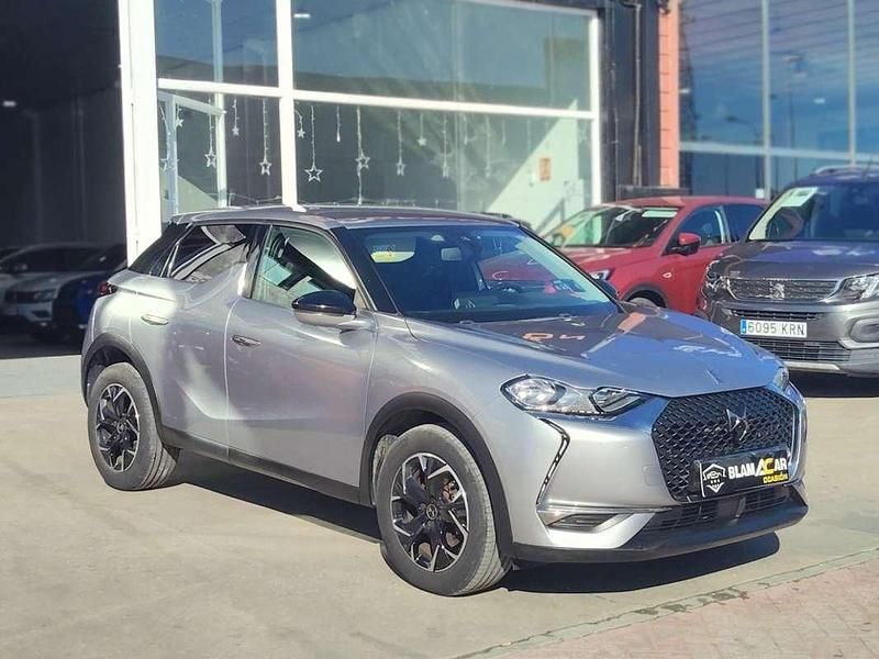 Plateado Usado 2021 DS Automobiles DS3 Crossback So Chic SUV | 20.900 € (Un poco caro) - Imagen 1/4