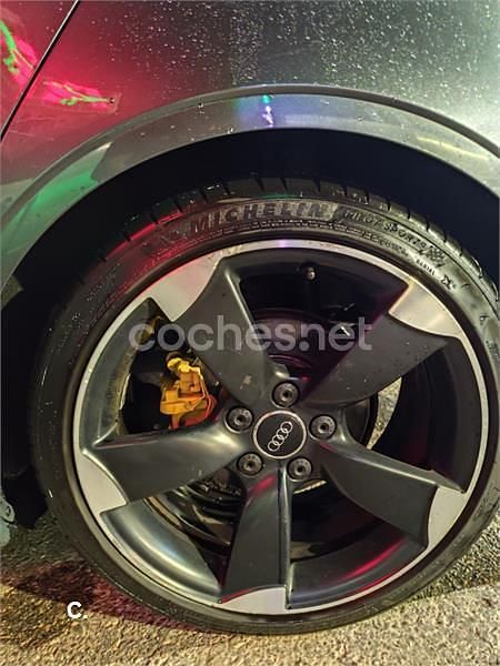 Usado Audi A3 S-Line 150 CV (110 kW) 2015 Gris / plata Berlina