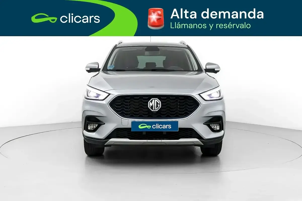 Begagnad MG ZS Luxury 106 HK (77 kW) 2024 Grå SUV