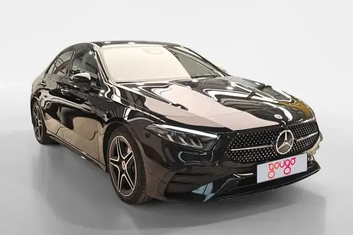 Usado Mercedes A200 150 CV (110 kW) 2024 Negro Berlina