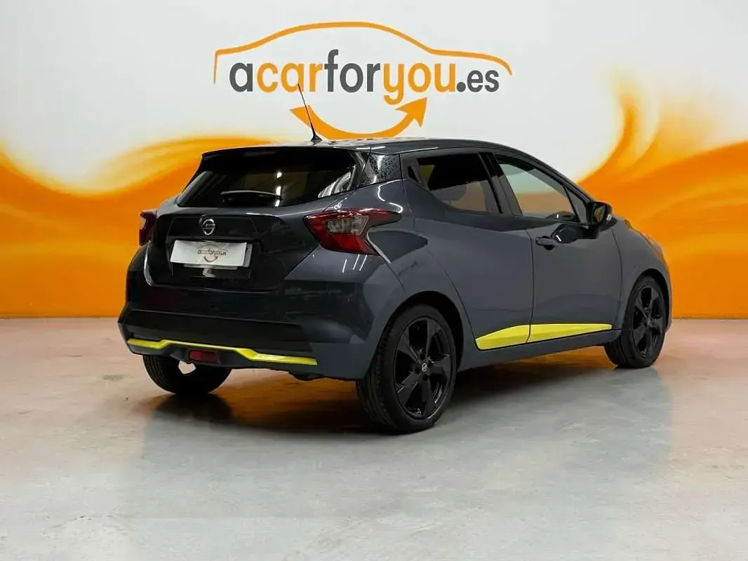 Usado Nissan Micra 92 CV (67 kW) 2022 Gris Utilitario
