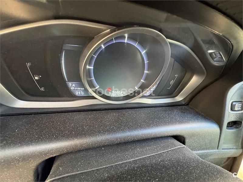 Usado Volvo XC60 Momentum 136 CV (100 kW) 2016 Blanco SUV