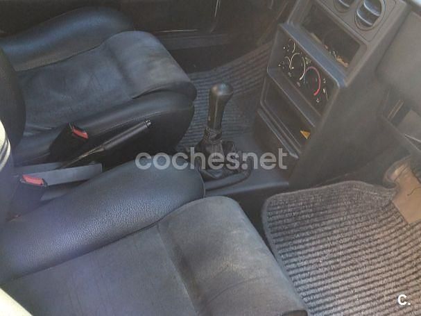 Usado Alfa Romeo 33 90 CV (66 kW) 1994 Blanco Berlina