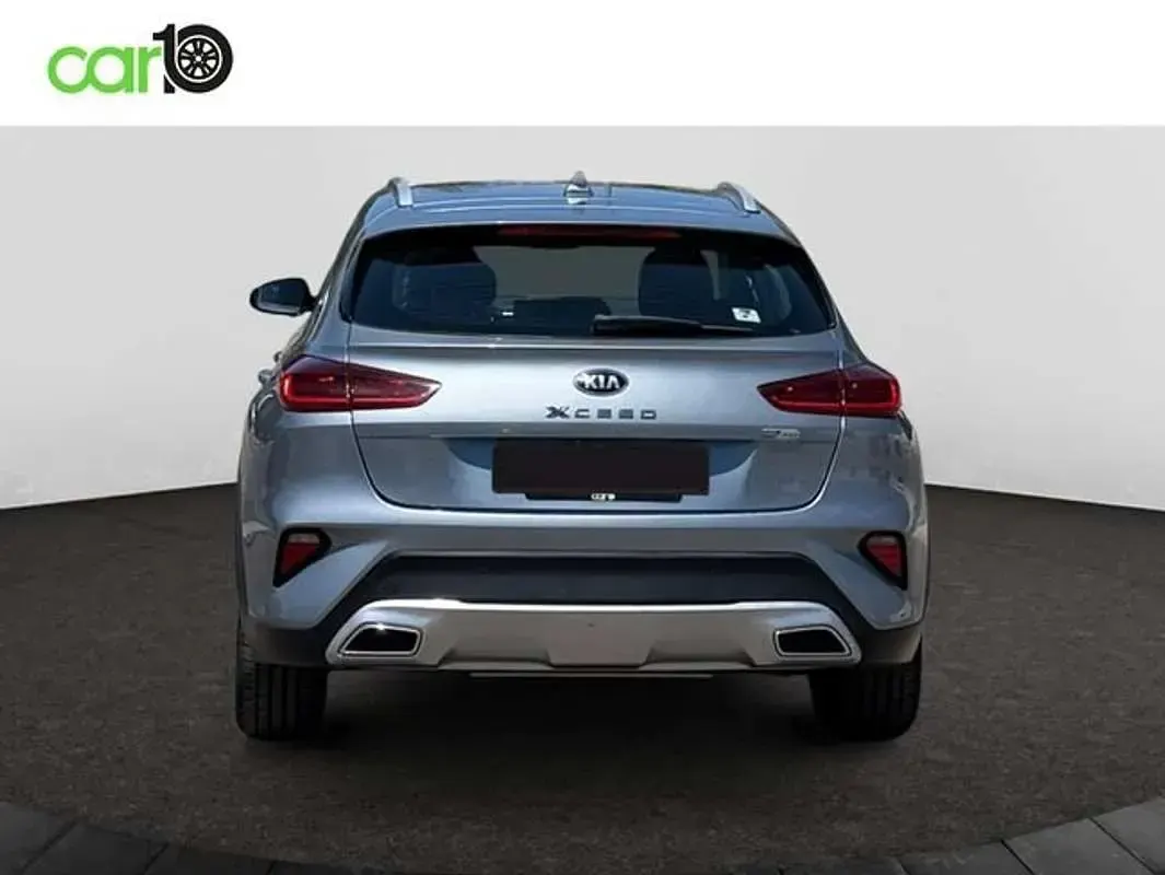Usado Kia XCeed 141 CV (103 kW) 2021 Gris SUV