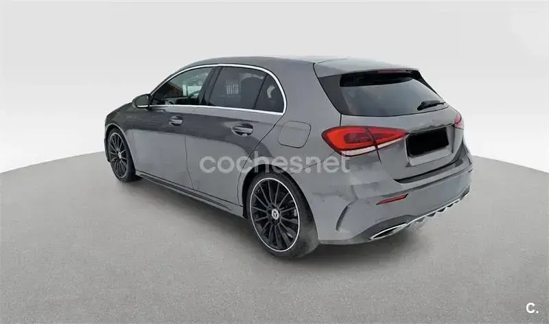 Usado Mercedes A250 224 CV (164 kW) 2019 Negro Berlina