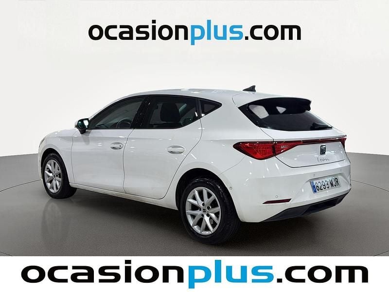 Usado Seat Leon Style 115 HP (84 kW) 2023 Branco Citadino