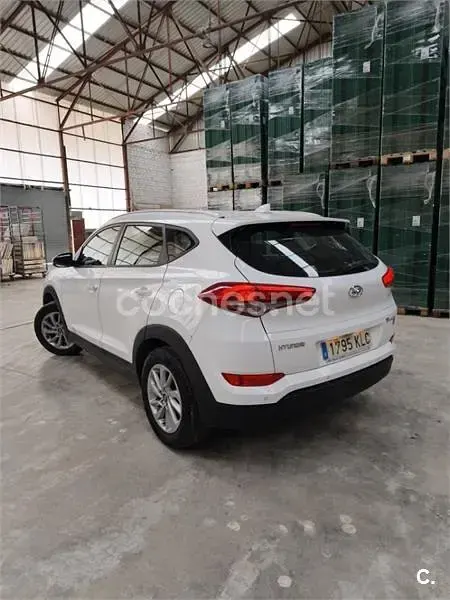 Käytetty Hyundai Tucson 131 HP (96 kW) 2018 Valkoinen Katumaasturi