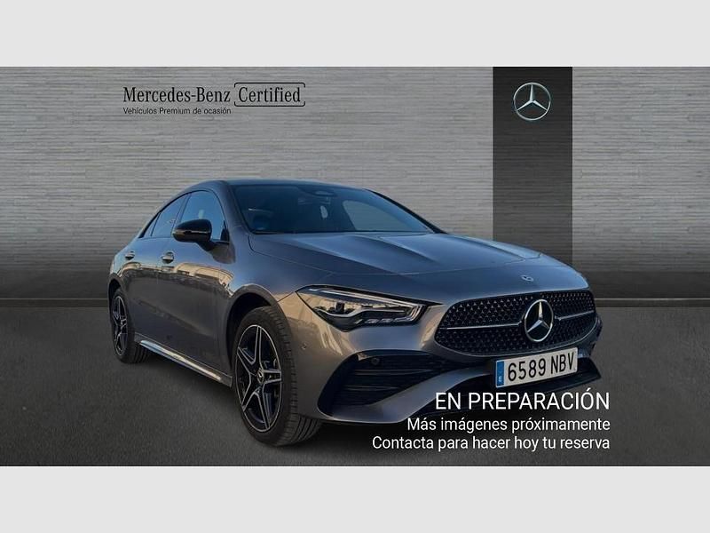 Usado Mercedes CLA250e 218 CV (160 kW) 2025 Gris Berlina