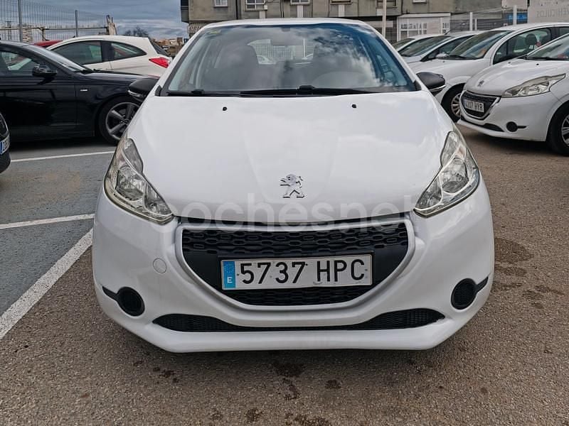 Usado Peugeot 208 Style 68 CV (50 kW) 2014 Blanco Utilitario