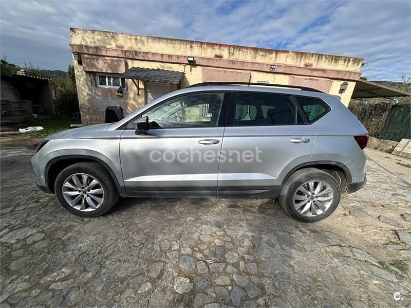 Begagnad Seat Ateca Xperience 150 HK (110 kW) 2024 Grå SUV