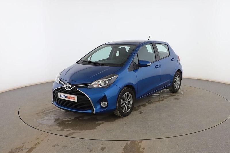 Azul Usado 2015 Toyota Yaris Active Utilitario | 11.299 € (Precio justo) - Imagen 1/3