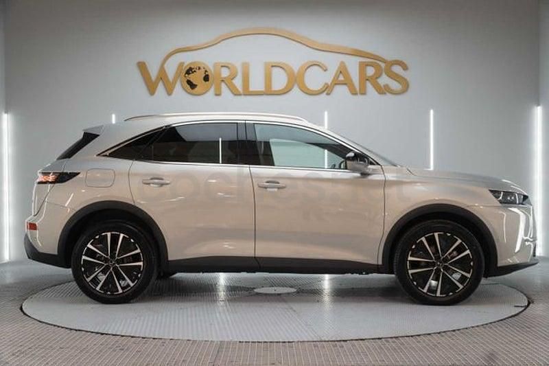 Usado DS Automobiles DS7 Crossback Rivoli 130 CV (95 kW) 2024 Gris / plata SUV