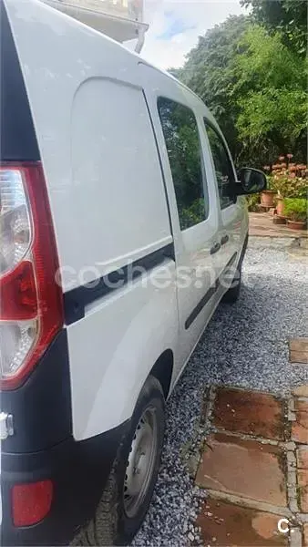 Usado Renault Kangoo 75 CV (55 kW) 2015 Blanco Monovolumen