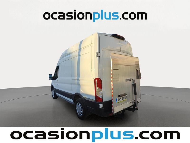 Usado Ford Transit Trend 130 CV (95 kW) 2022 Blanco Berlina