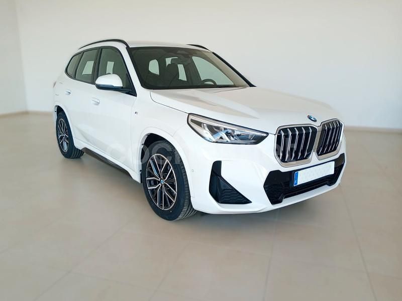 Blanco Nuevo 2025 BMW X1 Shadowline SUV | 43.900 € (Buen precio) - Imagen 1/4