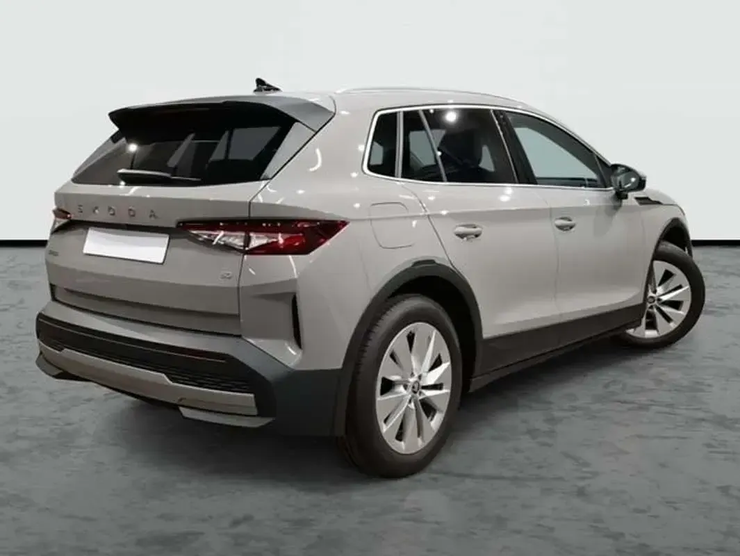 Usado Skoda Elroq 150 kW (204 CV) 2026 Gris SUV