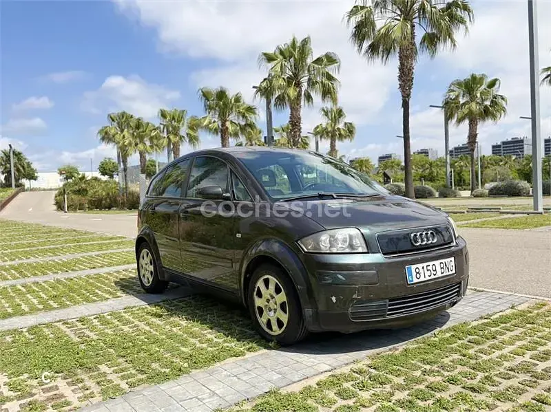 Käytetty Audi A2 75 HP (55 kW) 2001 Musta Viistoperä