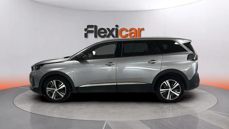Usado Peugeot 5008 Active 136 CV (100 kW) 2024 Gris SUV