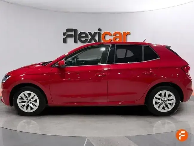 Usado Skoda Fabia Selection 115 CV (84 kW) 2025 Rojo Utilitario