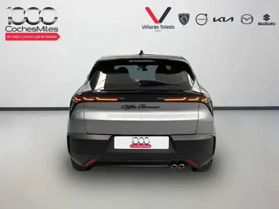 Usado Alfa Romeo Junior 136 CV (100 kW) 2025 Otro SUV