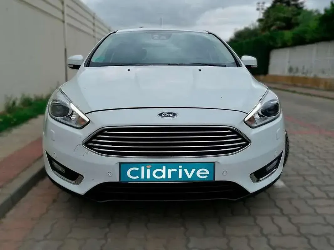 Usado Ford Focus Titanium 120 CV (88 kW) 2015 Blanco Utilitario