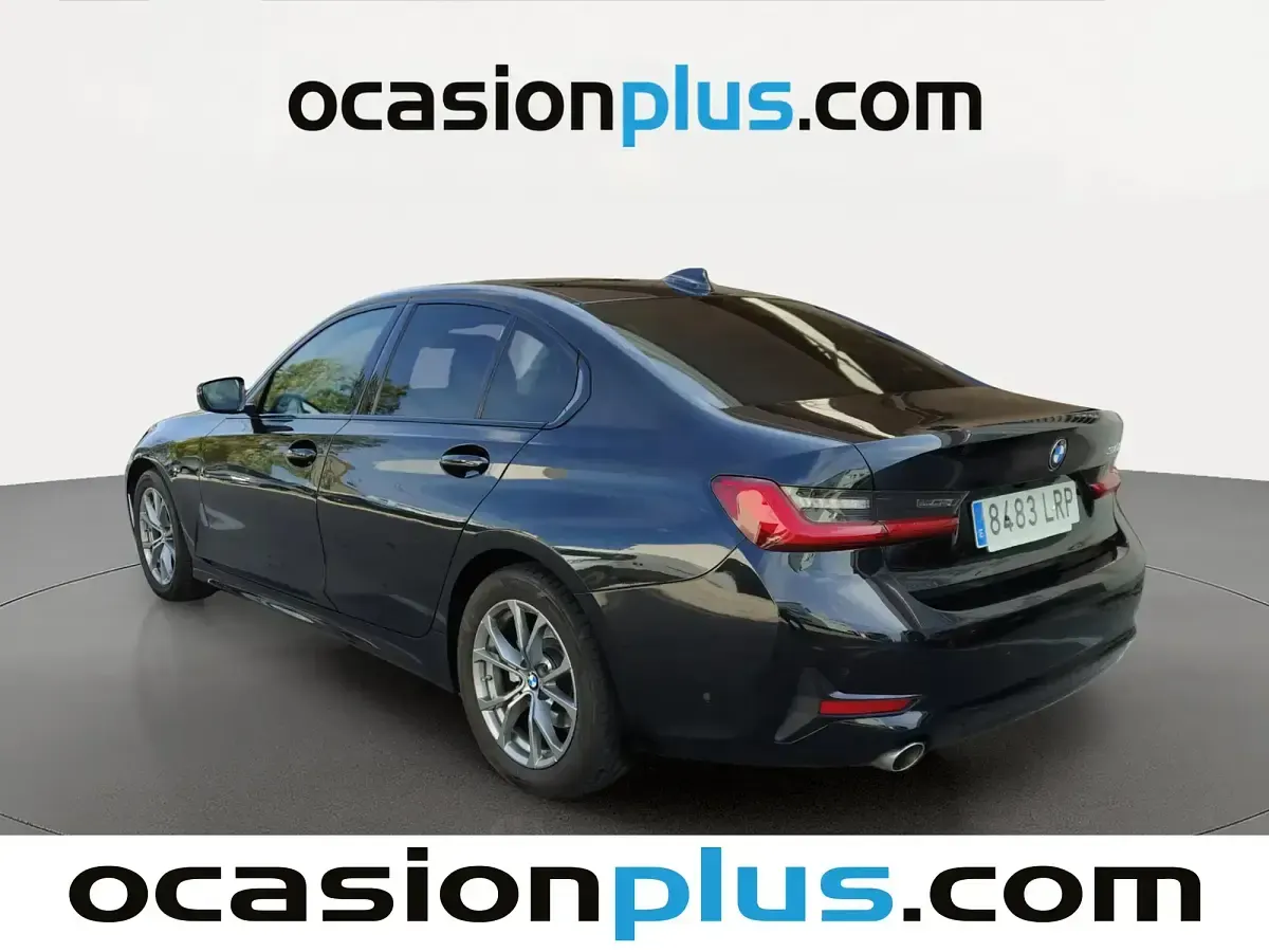 Używany BMW 318 150 KM (110 kW) 2021 Czarny Sedan/Limuzyna