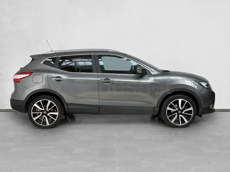 Usado Nissan Qashqai S 130 CV (95 kW) 2016 Gris / plata SUV