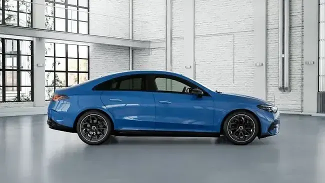 Nuevo Mercedes CLA180 136 CV (100 kW) 2026 Azul Berlina