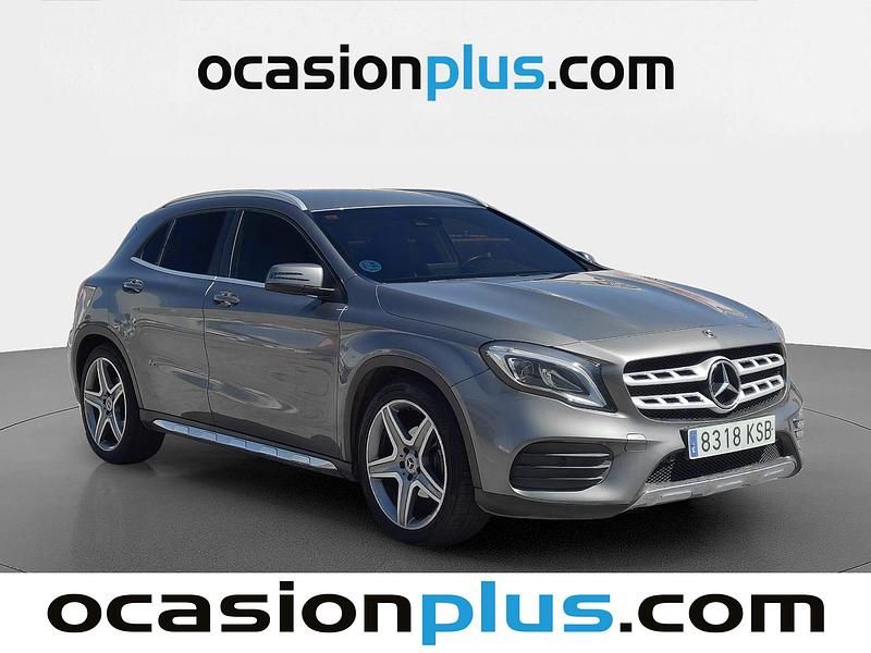 Usado Mercedes GLA200 AMG 136 CV (100 kW) 2018 Gris SUV