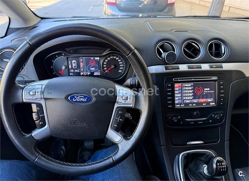 Usado Ford S-MAX Limited 140 CV (102 kW) 2013 Blanco Monovolumen