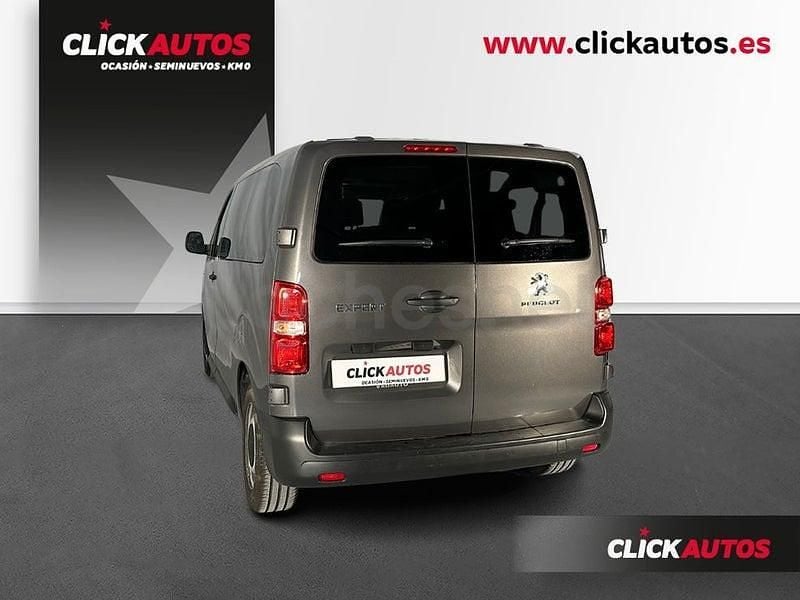 Usado Peugeot Traveller Business-Line 120 CV (88 kW) 2022 Gris / plata Monovolumen