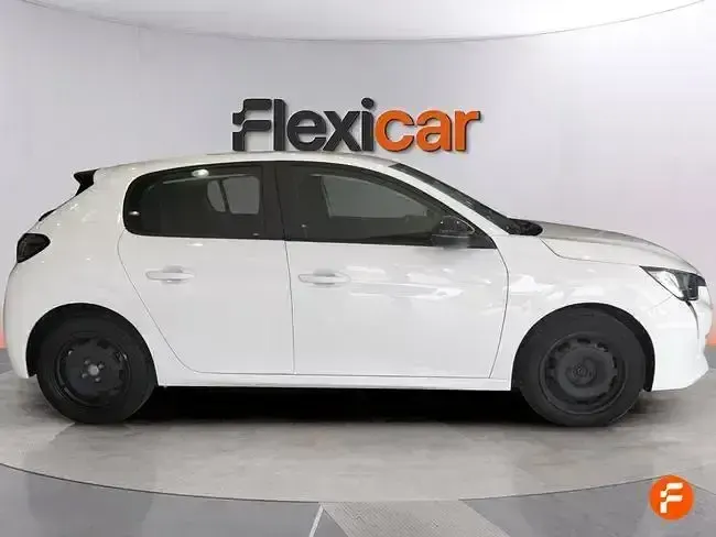 Usado Peugeot 208 Active 100 CV (73 kW) 2023 Blanco Utilitario