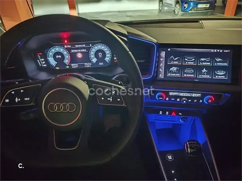 Usado Audi A1 Sportback S-Line 150 CV (110 kW) 2026 Gris / plata Utilitario