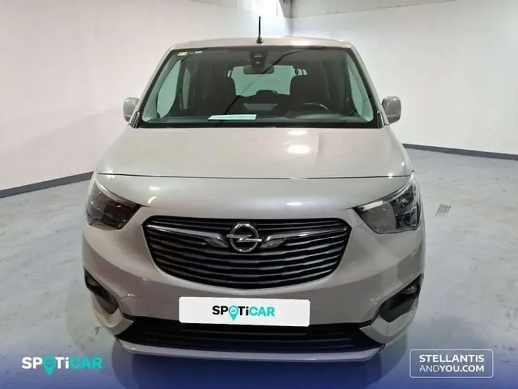 Usado Opel Combo Life Selective 102 CV (75 kW) 2020 Beige Monovolumen