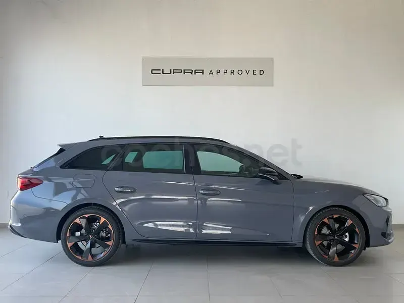 Nuevo Cupra Leon 150 CV (110 kW) 2026 Gris / plata Familiar