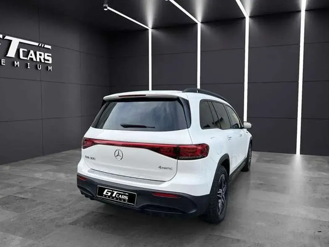 Usado Mercedes EQB300 167 kW (228 CV) 2022 Blanco SUV