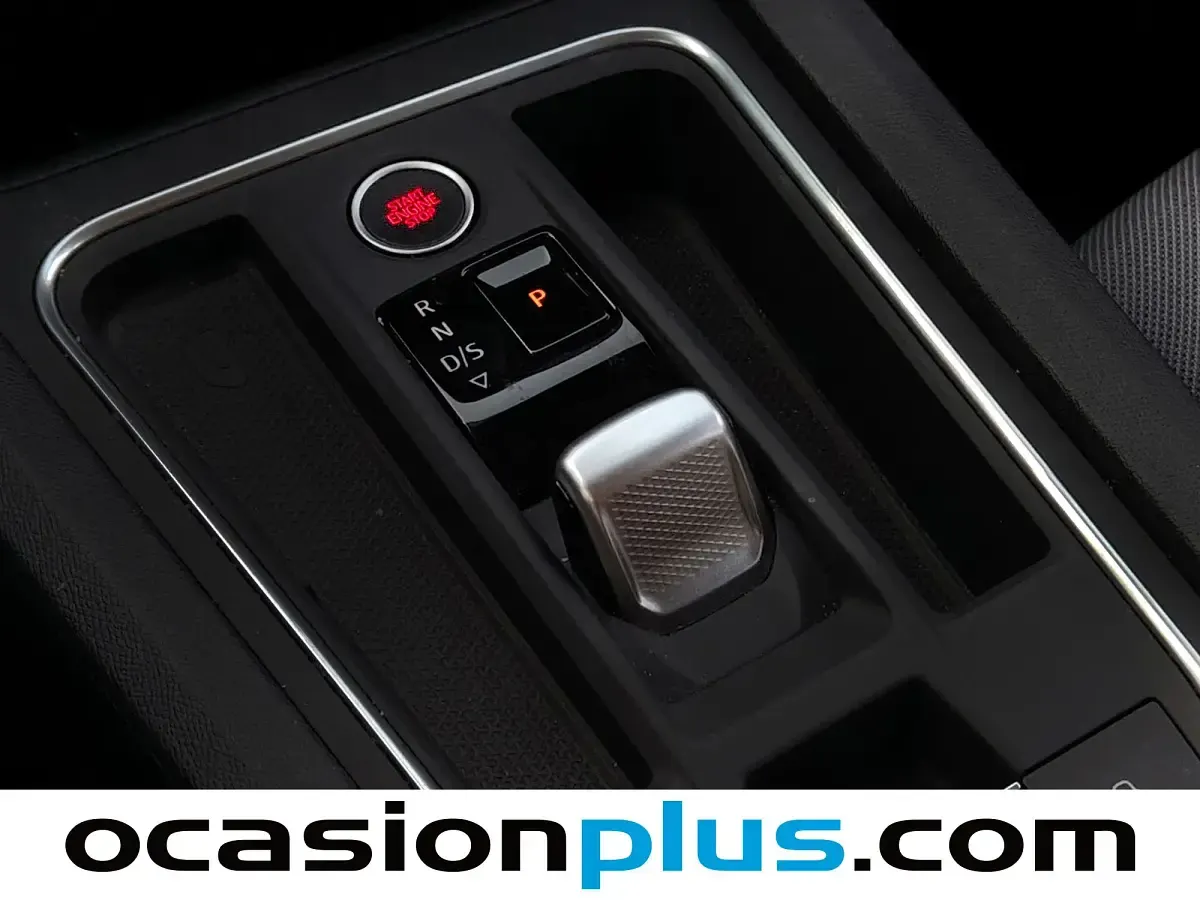 Usado Seat Leon ST Style 150 CV (110 kW) 2024 Negro Familiar
