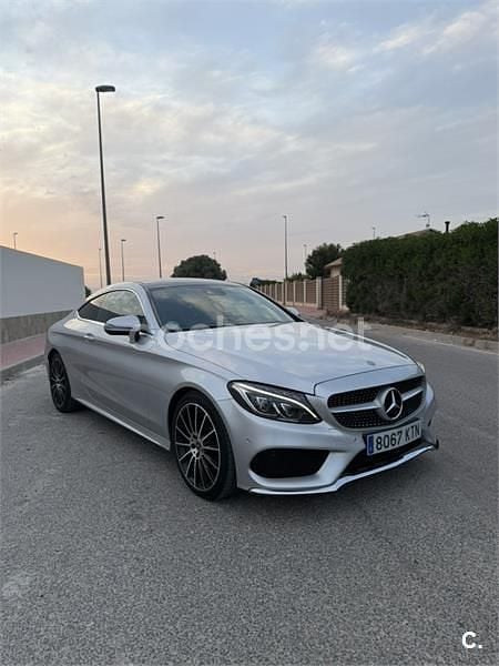 Usado Mercedes C220 170 CV (125 kW) 2019 Gris / plata Coupe