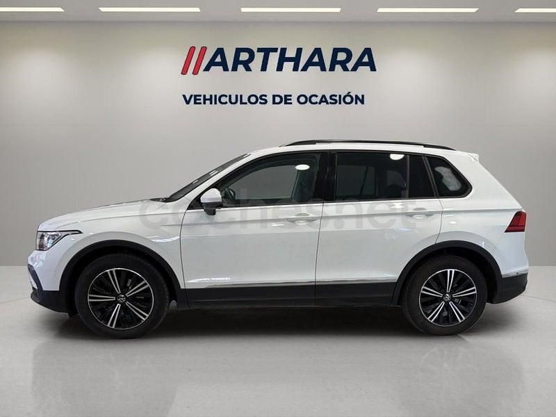 Usado VW Tiguan Life 122 CV (89 kW) 2021 Blanco SUV
