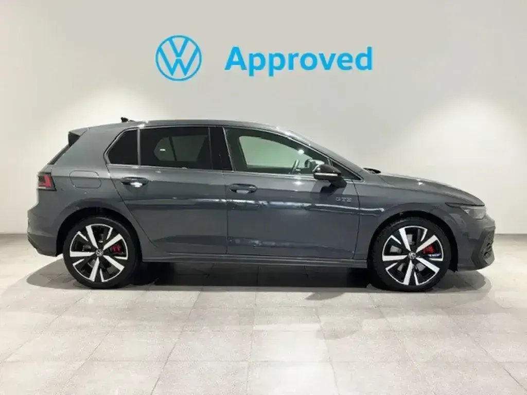 Usado VW Golf VIII GTE 272 CV (200 kW) 2025 Gris Berlina