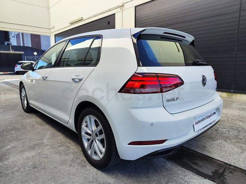 Usado VW Golf VIII Advance 130 CV (95 kW) 2020 Blanco Berlina